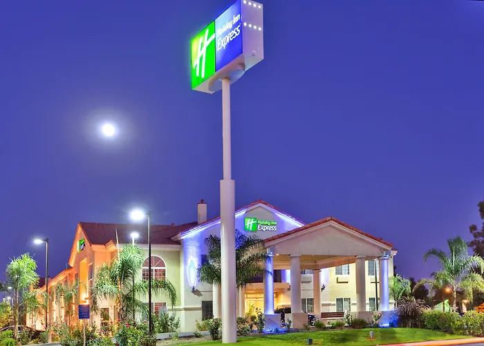 Holiday Inn Express Delano Highway 99 By Ihg