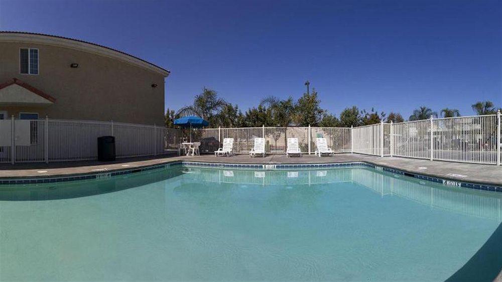 Hotel Holiday Inn Express Delano Highway 99 By Ihg